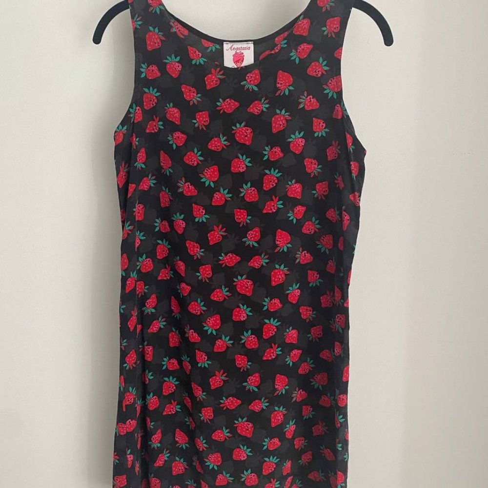 Anastasia Strawberry Shift Dress